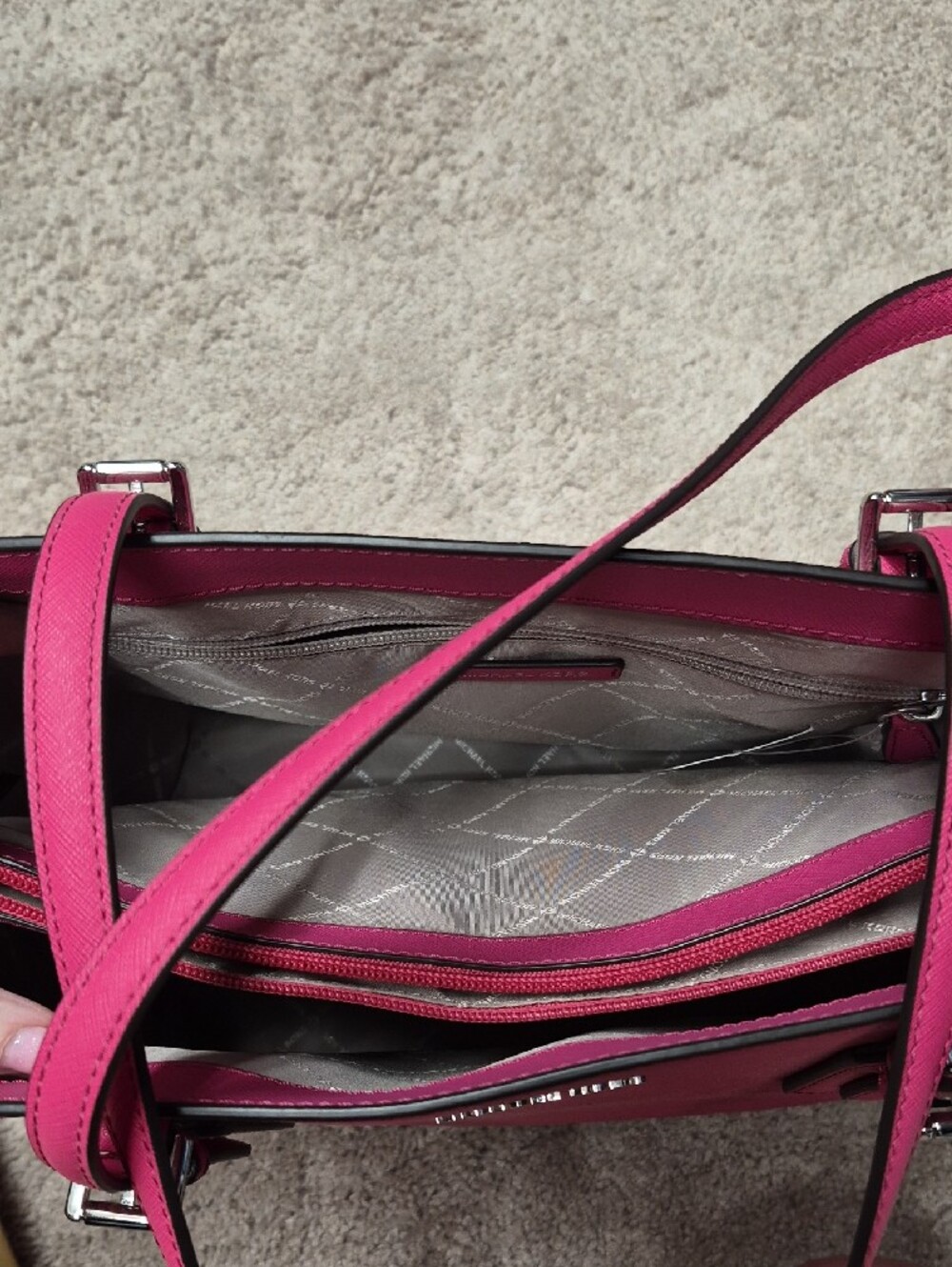 Michael Kors Hot Pink Saffiano Tote NWT - Picture 4 of 6